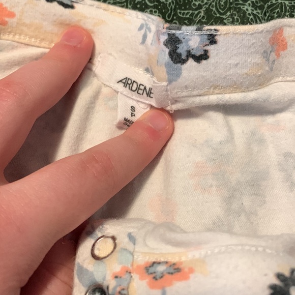 flower button up skirt - Picture 2 of 3